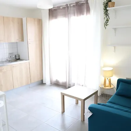 Nid Douillet A * Cabestany