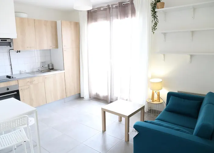 Nid Douillet A * Cabestany