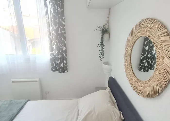 Nid Douillet A Apartmán